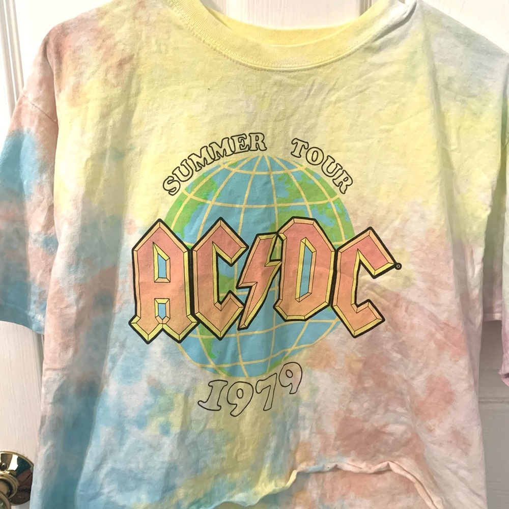 This is an ACDC summer tour shirt.
